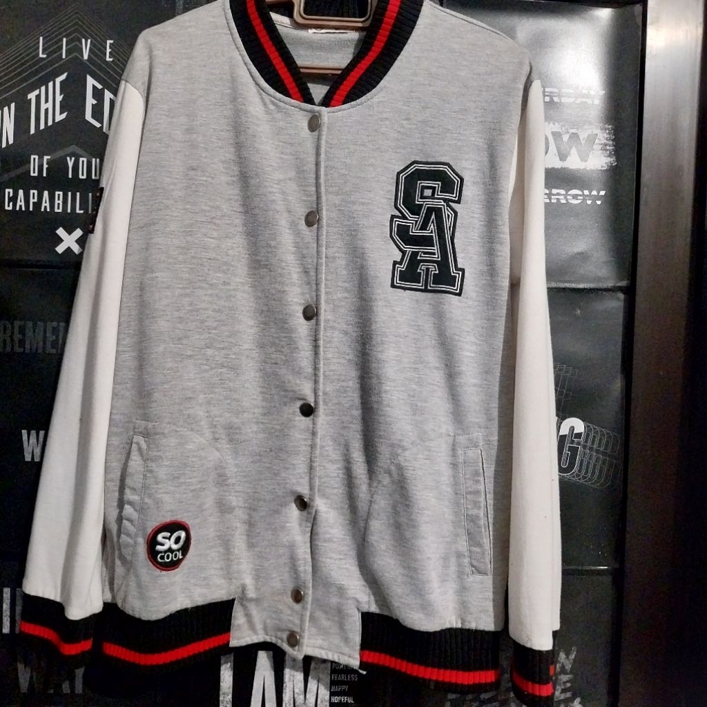 Jaket Wanita Merk Nevada Girls Varsity Abu Putih Grey White Size M