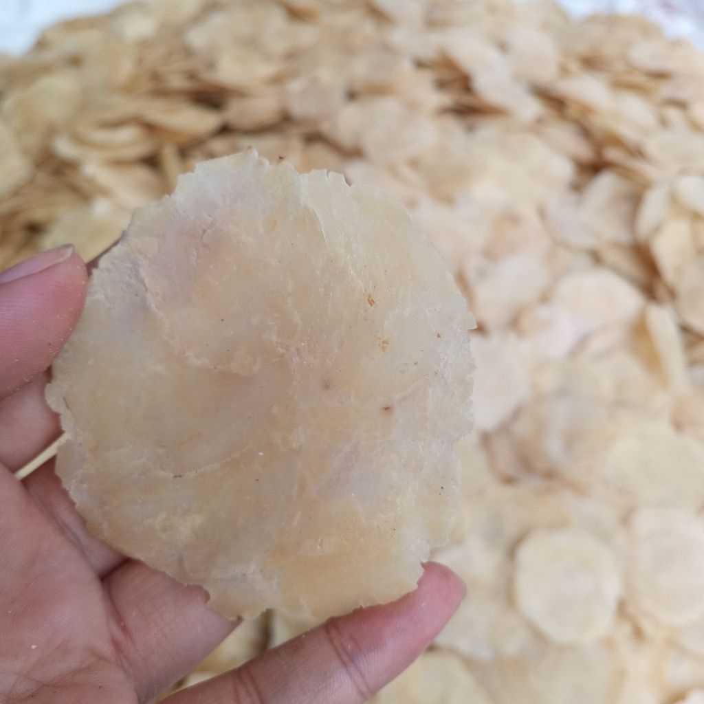 

Emping Melinjo Super Khas LIMPUNG ukuran 1 kg 1/2 kg 1/4 kg