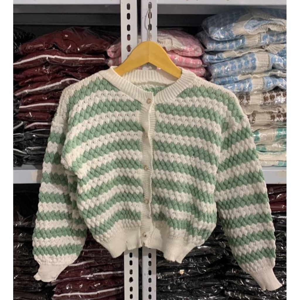 Cardigan Crop Rajut Kepang