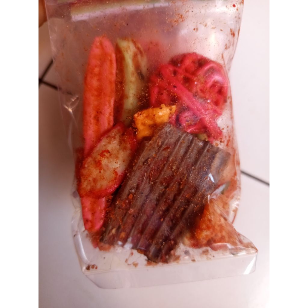 

krupuk pedas seblak mix enak gurih isi 5 bungkus