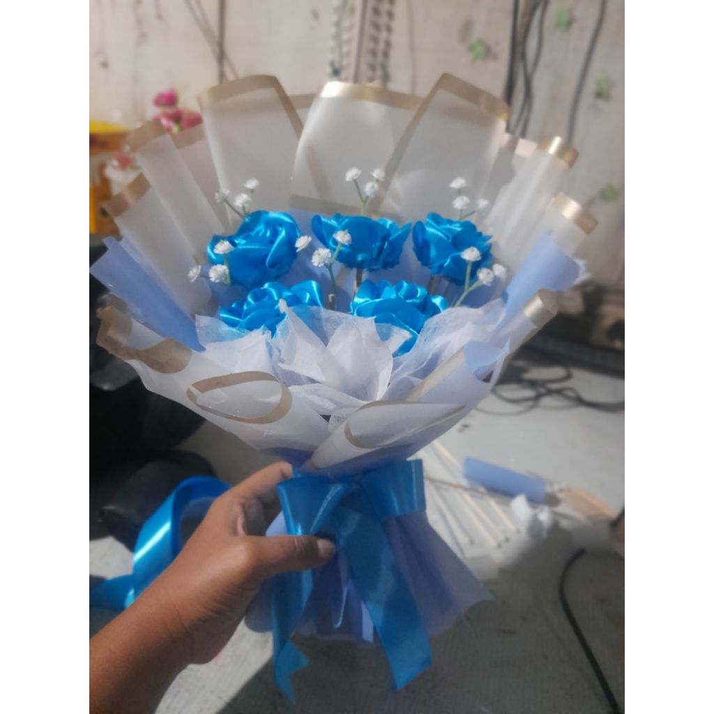 

buket bunga pita satin