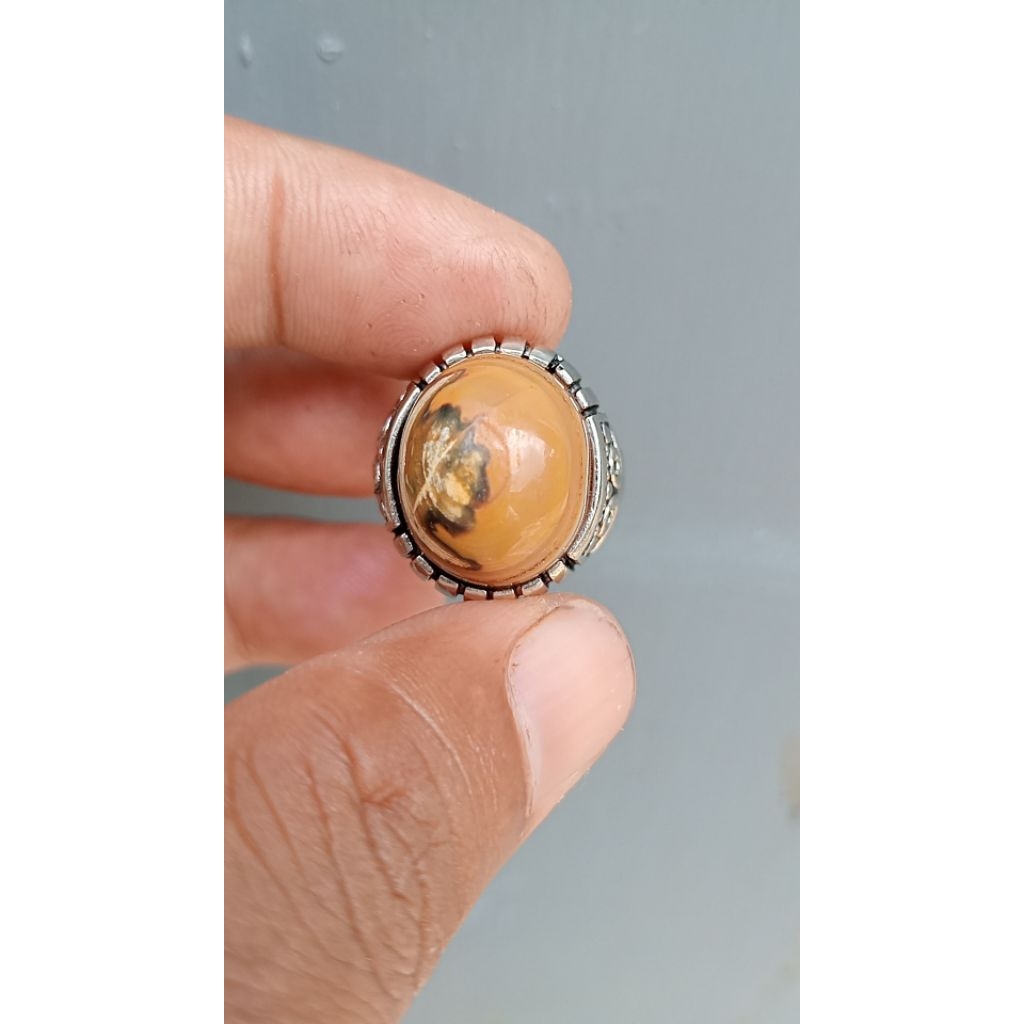 Karang nunggal pamor puser