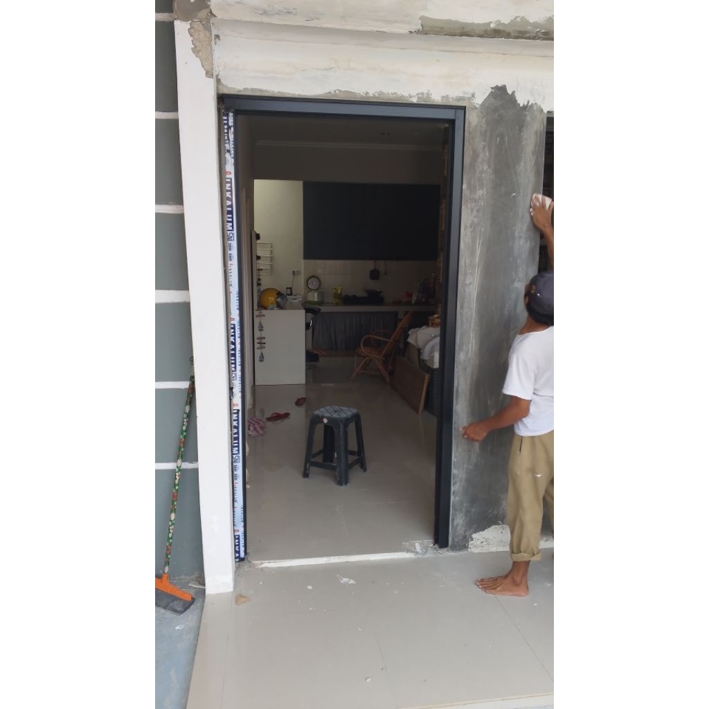 kusen dan jendela aluminium