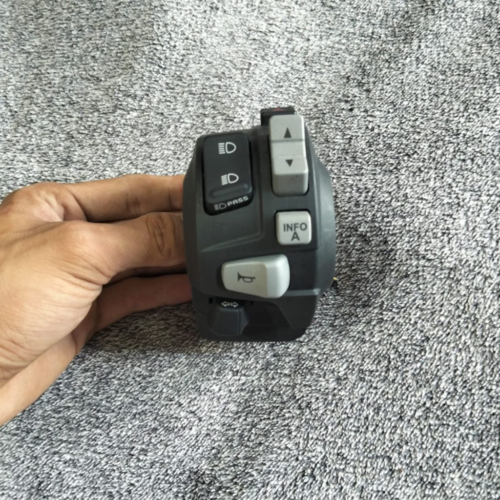 Saklar Kiri CRF 1000 / Holder Kiri Honda Crf 1000 Original.(Cocok Untuk Coustem Cb Dan lain lain)