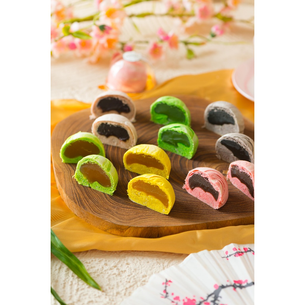 

BAKPIAKI - Per pcs Mooncake Thousand Layer / Kue Bulan thousand layer (Halal 100%)