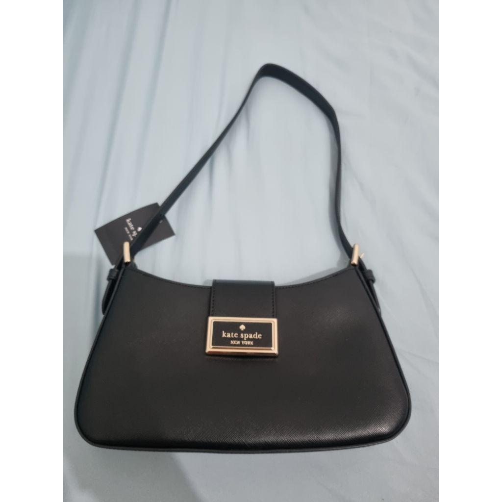 Preloved Kate Spade Reegan Saffiano Leather Small Shoulder Bag Black Tas KS Harga Pas Tidak Nego