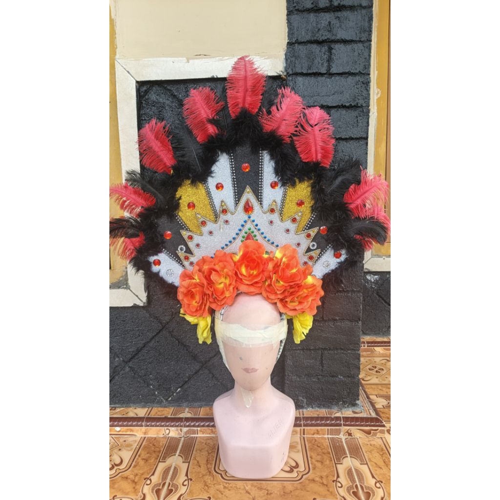 Maskot karnaval - Mahkota - Bando - Karnaval/pawai budaya - Maskot