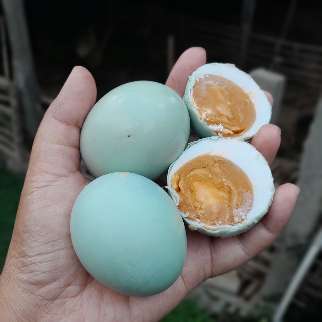 

Telur Asin matang siap saji enak ukuran besar AB isi 6 butir