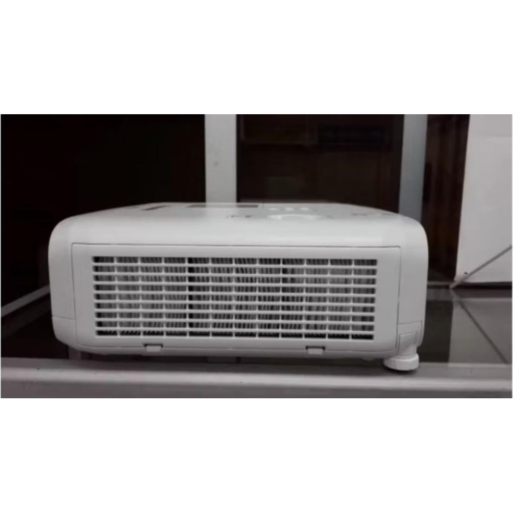 proyektor panasonic PT vw540 5500 lumen wxga