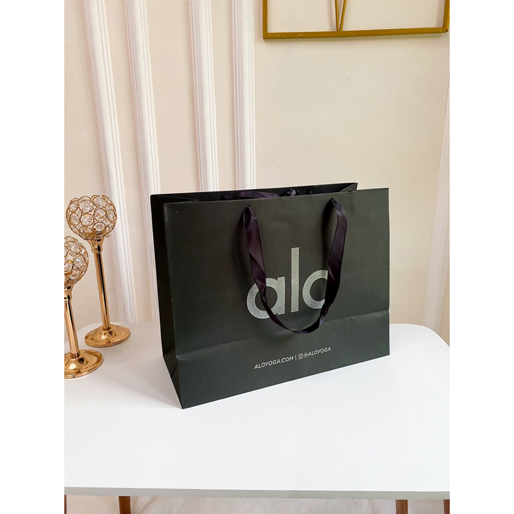 

Paper Bag Alo untuk Baju atau Sepatu Paperbag Mall