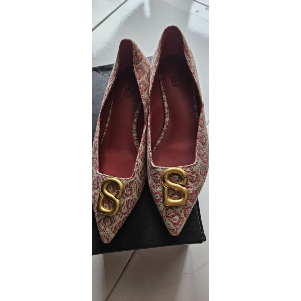 SEPATU BIMU BUTTONSCARVES ORIGINAL / SHOES BUTTONSCARVES