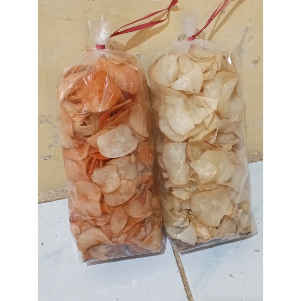 

keripik singkong pedas,asin 400gram