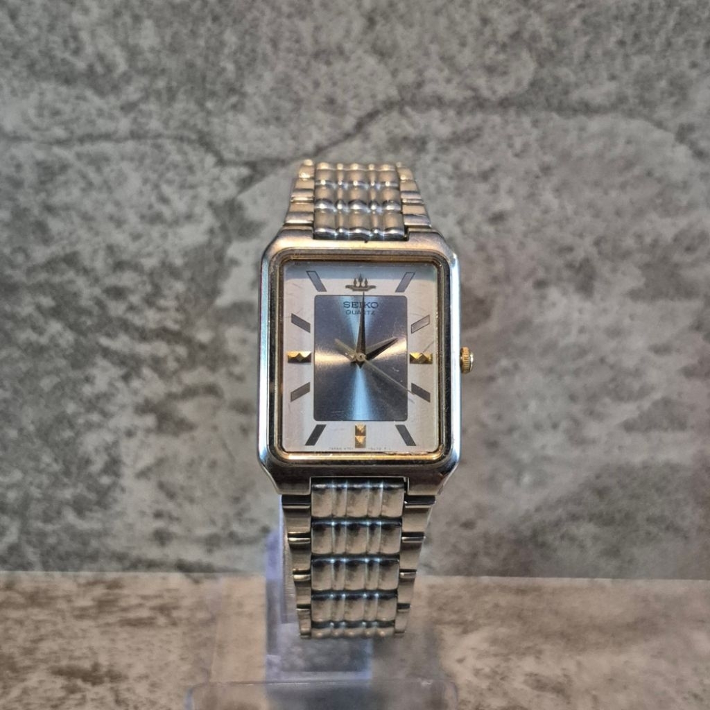 SEIKO TANK QUARTZ VINTAGE WATCH SECOND