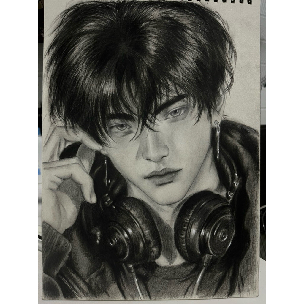 

LUKIS PENSIL BNW + FIGURA