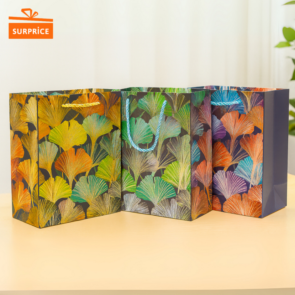 

Surprice Paperbag Motif Bunga Kipas 26x32x10cm / Tas Hadiah Lucu / Tas Kado / Paper Bag Tas Hadiah / Hadiah Bag Goodie Bag Gift Bag