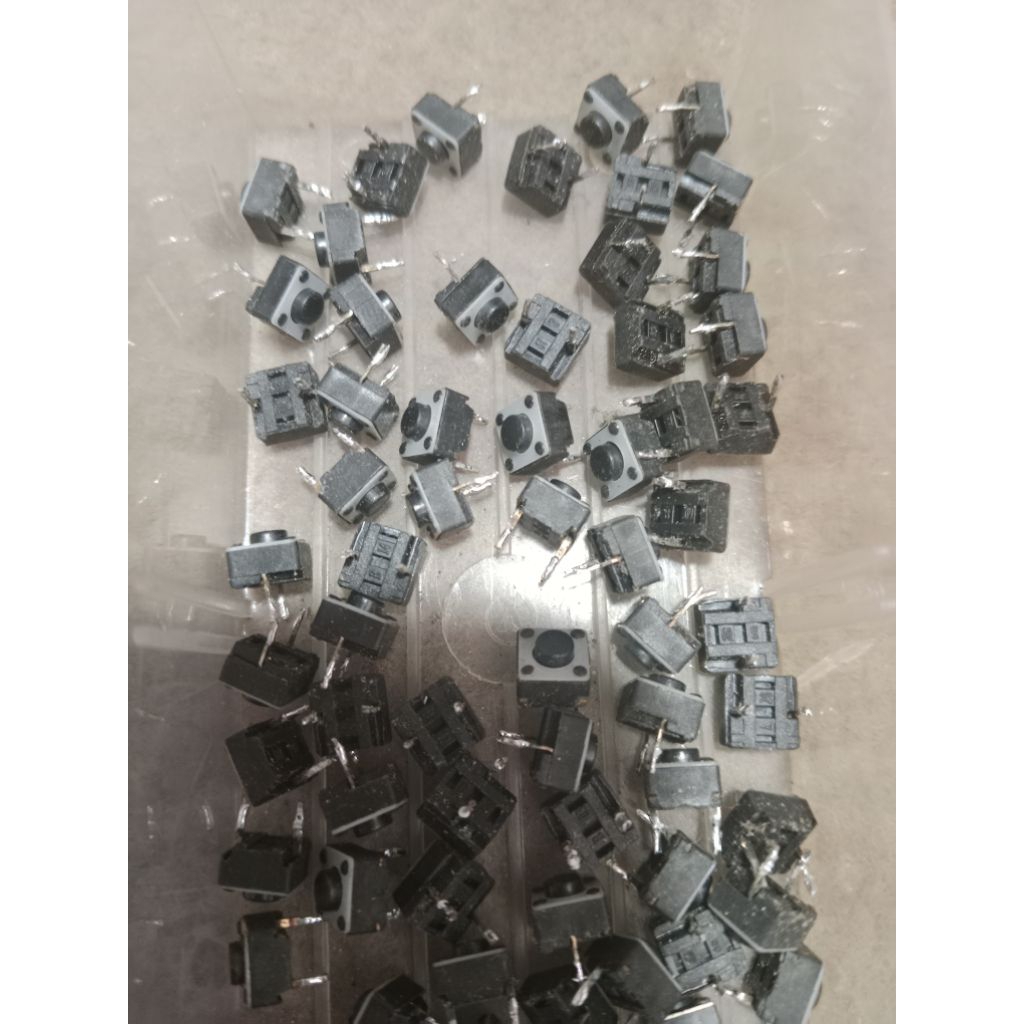 tombol switch Keyboard KORG PA 50 Kondisi Normal dan Original, bekas cabutan harga Per pcs