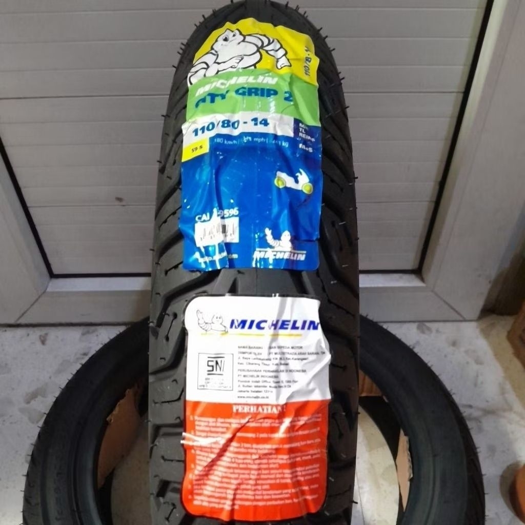 BAN DEPAN AEROX 155, ADV 150 MICHELIN CITY GRIP 2 TL 110/80-14 MC BONUS PENTIL TUBELESS