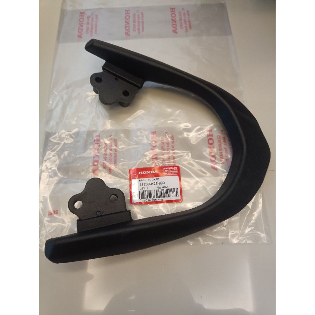 behel joke belakang Honda-81200-K25-900- beat fi cbs beat fi 2012-2014- ori