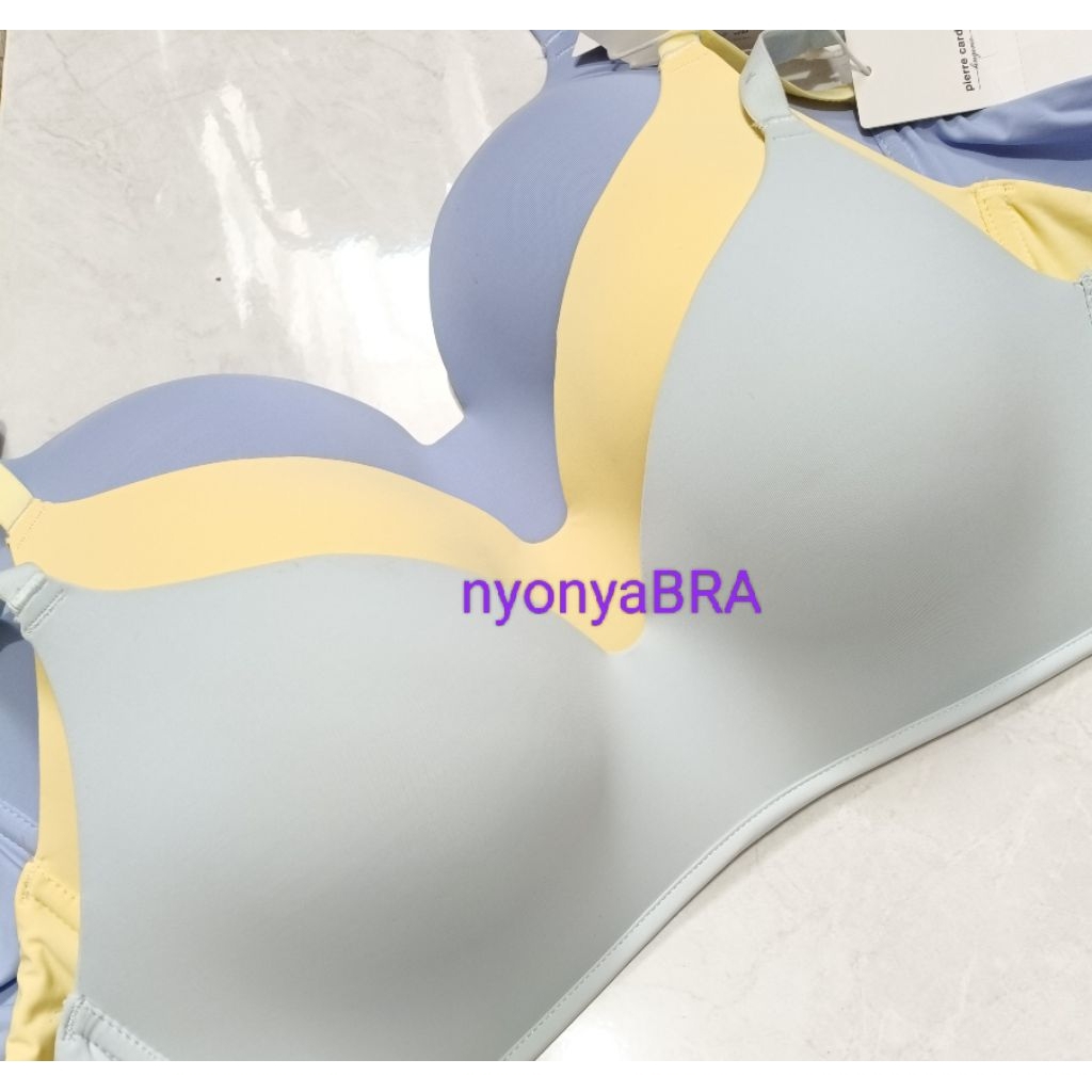 Pierre Cardin bra tanpa kawat 36,38B, 609-62401