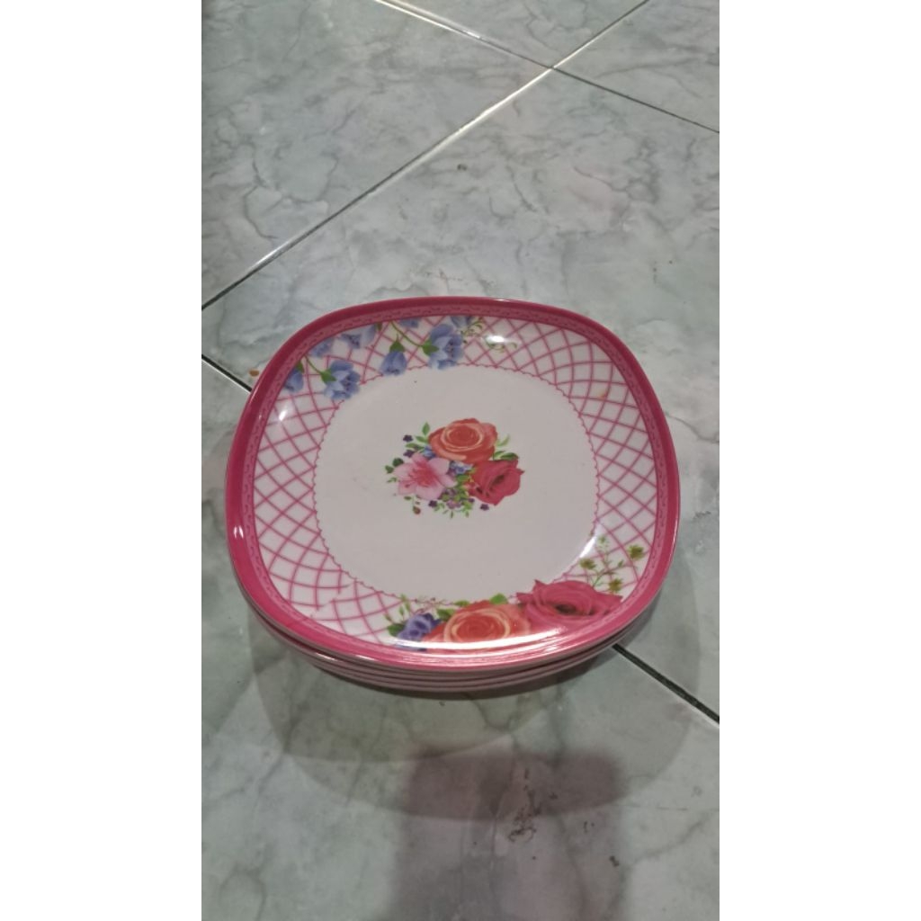 200/Piring melamin kotak motif bunga