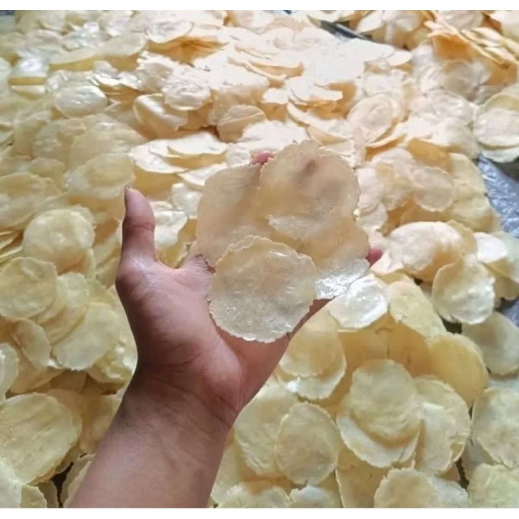 

1 kg emping melinjo mentah/kerupuk melinjo