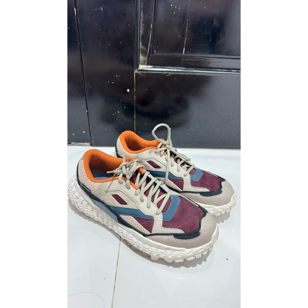 sepatu skechers monster preloved ori nyaman empuk