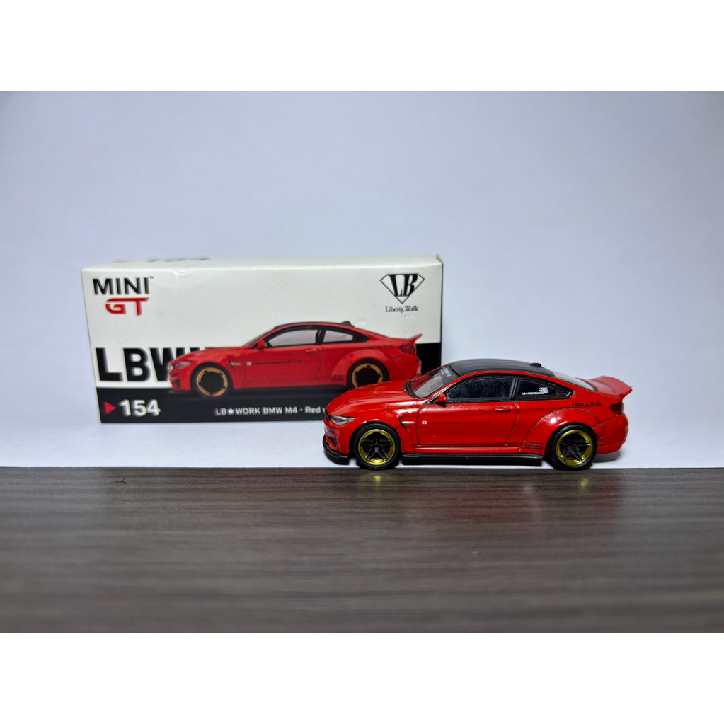 MiniGT BMW M4 LBWK
