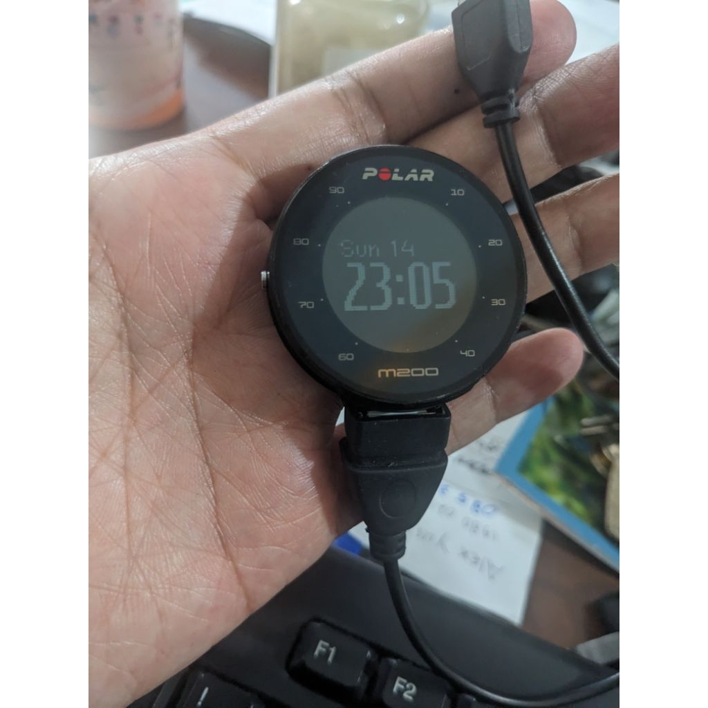 Jam Tangan Polar m200 second