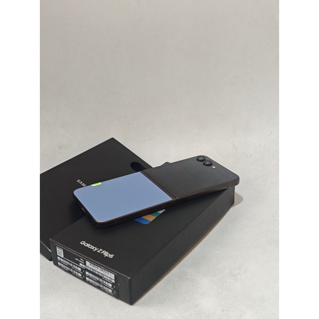 SEIN Z Flip 5 512GB Exclusive Samsung Galaxy Z Flip5 8/512GB Resmi Android Seken Bekas Second