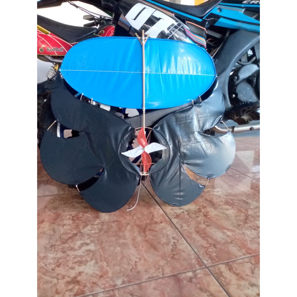 Layangan ram"n kincir angin ukuran 50cm