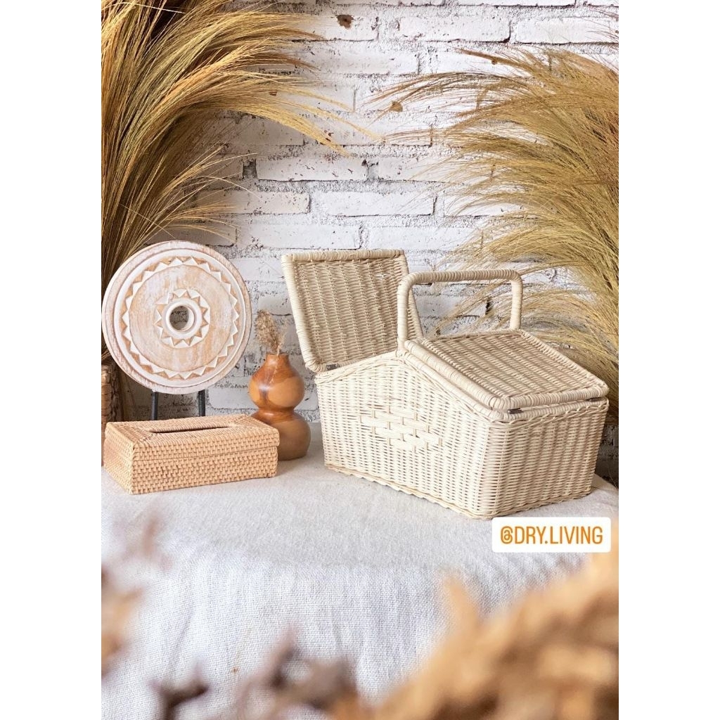 RATTAN PICNIC BOX