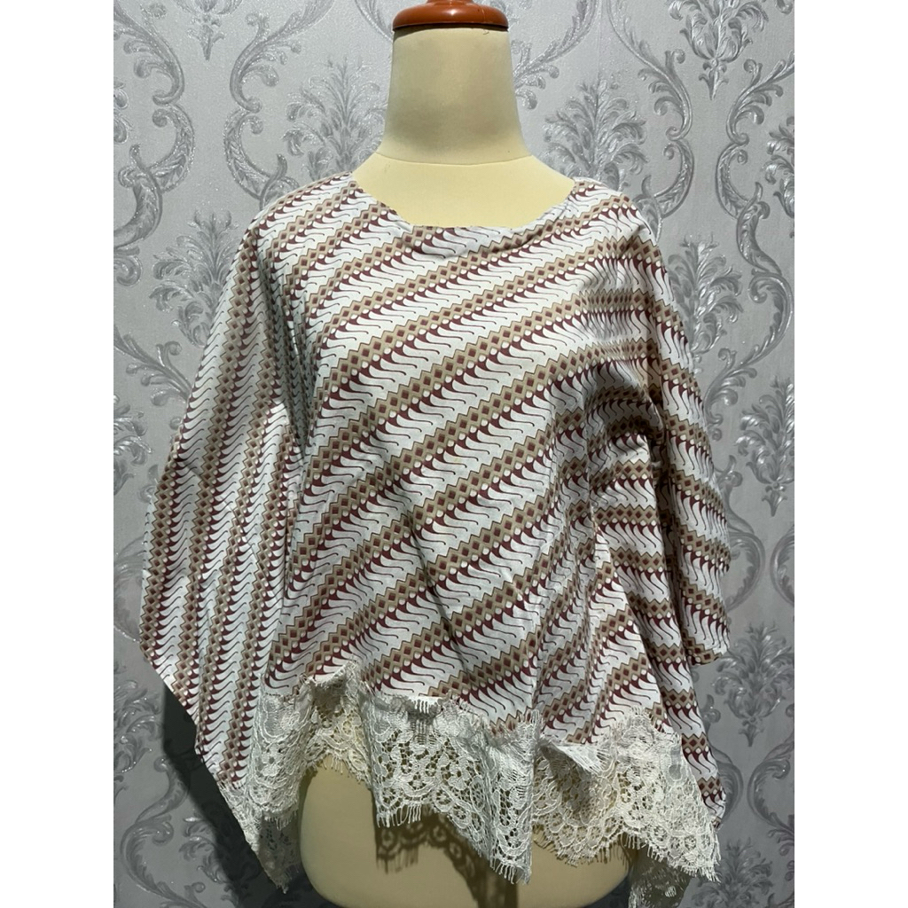 Preloved Atasan Batik renda
