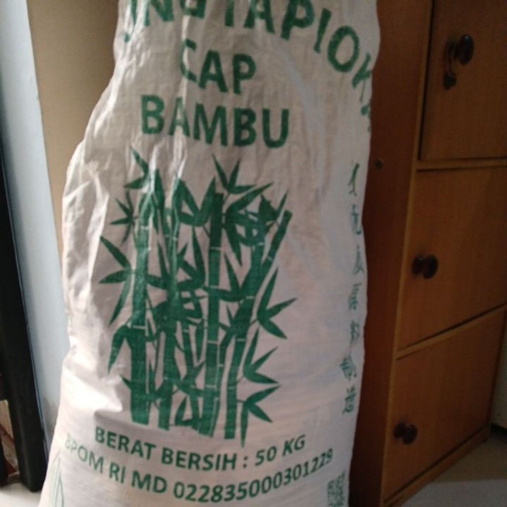 tepung tapioka sagu cap bambu 1 kg (oplosan dari karung besar/kiloan)
