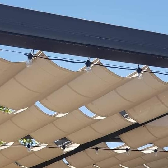 IS Awning kanopi taman gelombang ukuran 3x2,4 Meter Bahan D300 Sun Shade gulung