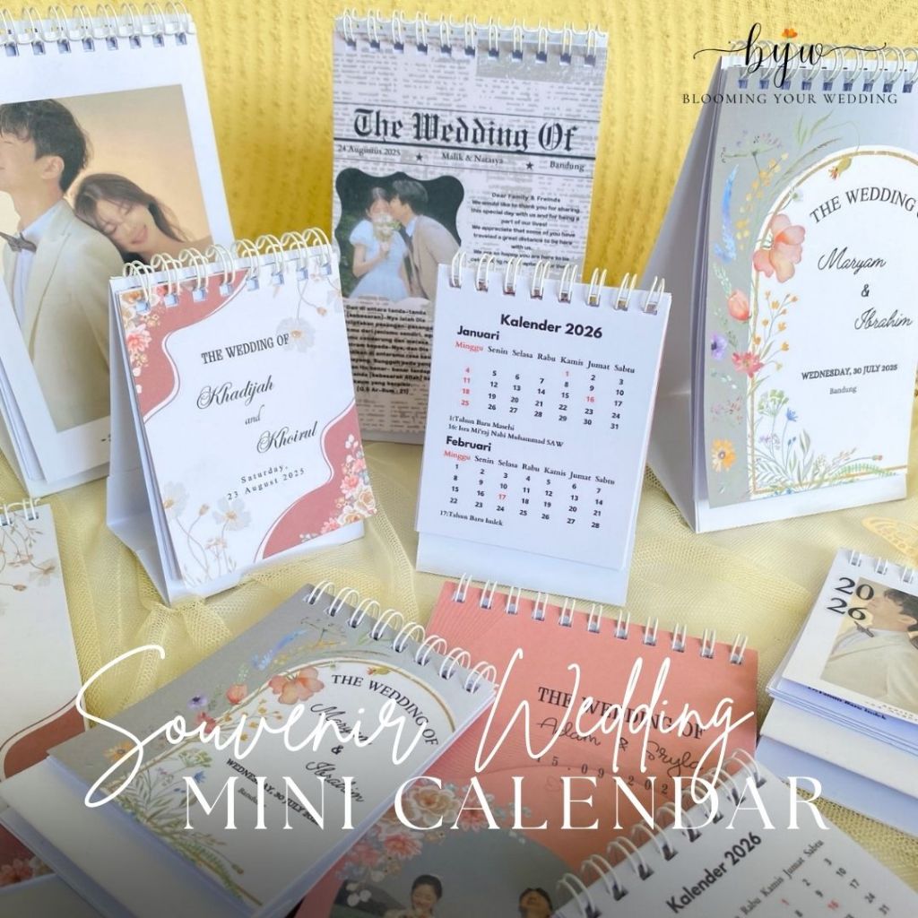 

TANPA MIN ORDER kalender 2026 souvenir pernikahan Kalender Meja 2026 souvenir pernikahan Aesthetic Kecil BISA CUSTOM FOTO Harga Grosir duduk mini custom foto vintage rustic souvenir kado pernikahan wedding souvenir aesthetic unik