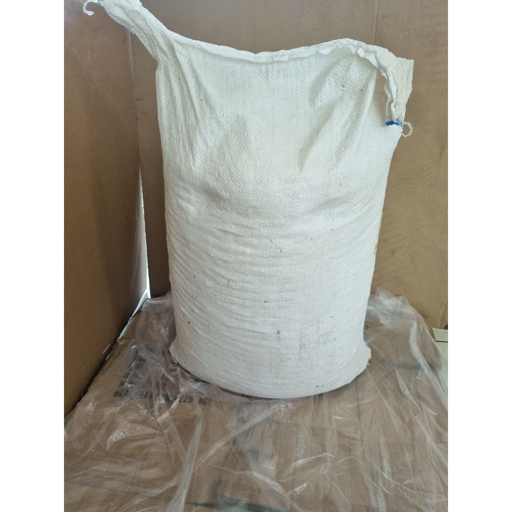 

Garam Industri 50 Kg / Garam Kasar Kolam Renang Pool 50 kg GOJEK ONLY