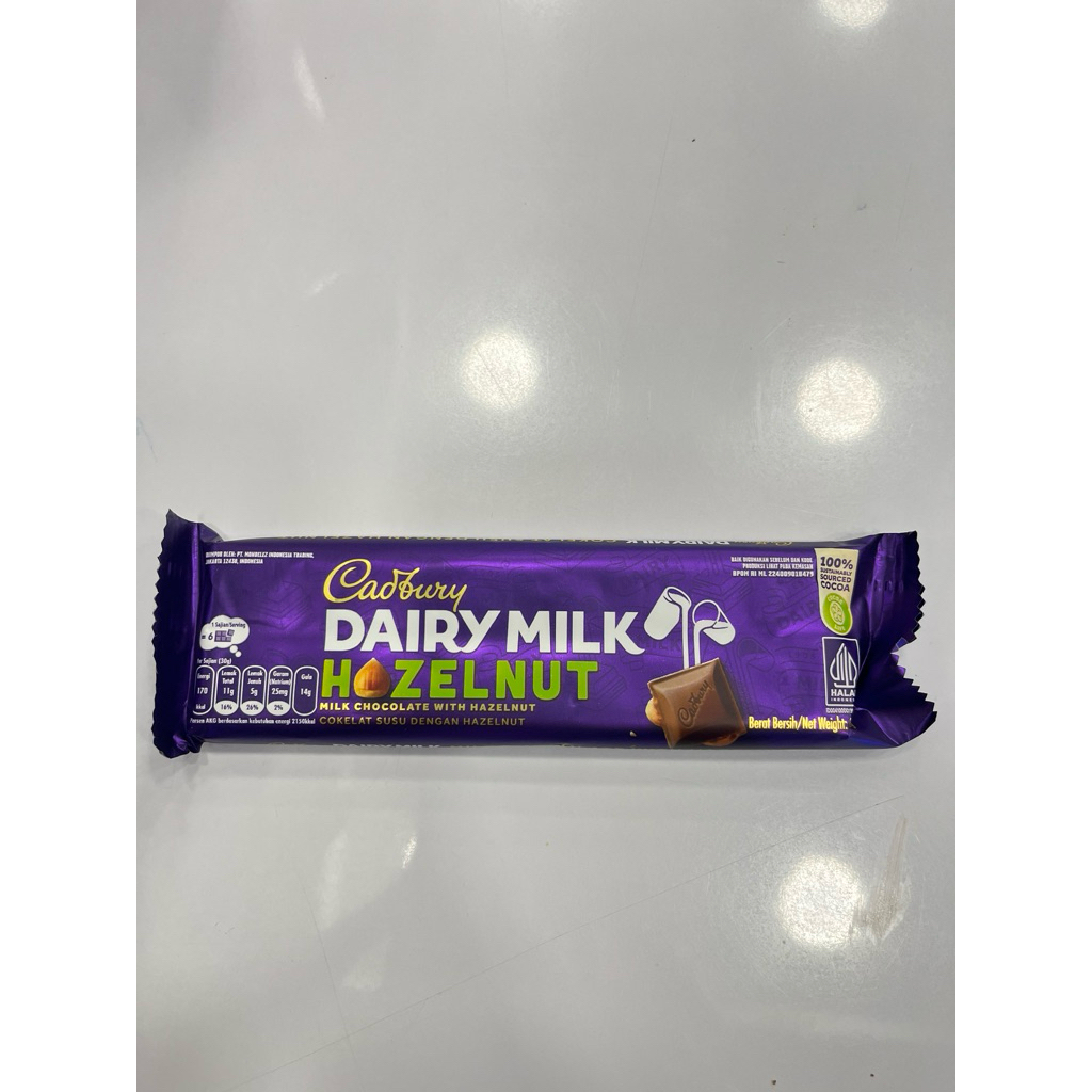 

CADBURY COKELAT HAZELNUT