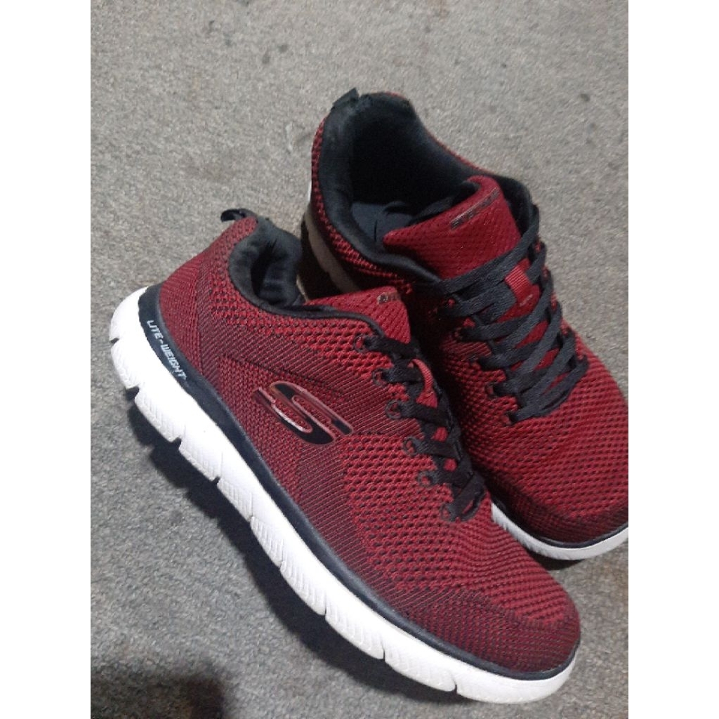 sepatu skechers second