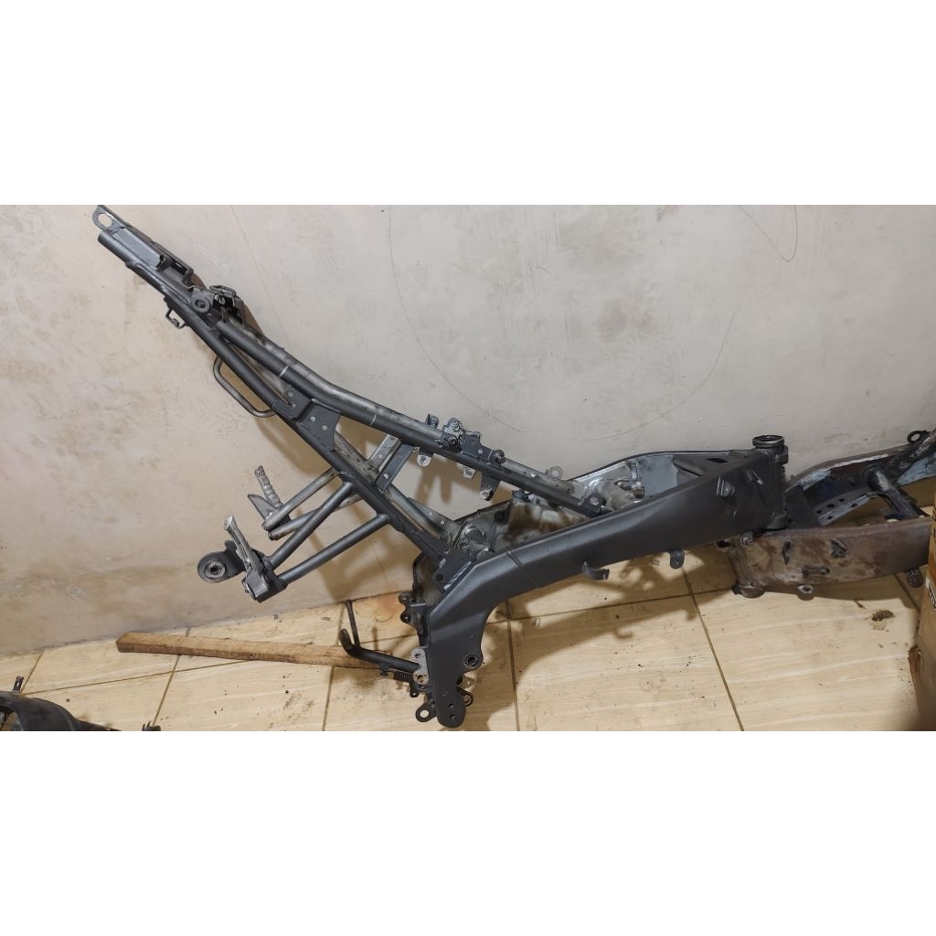 Rangka sasis vixion old 2008-2012