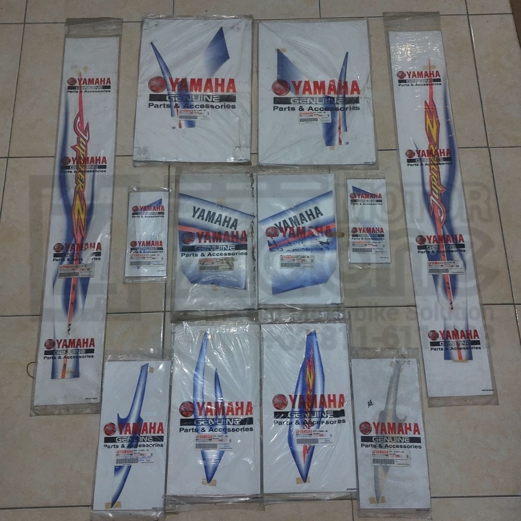 graphic grafik stripeing stiker lis les assy full set  body yamaha jupiter z 2004 2005 CW Cast Wheel