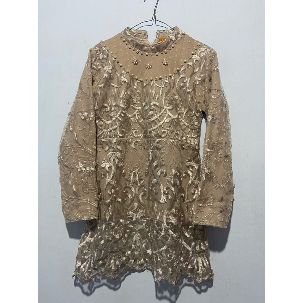 Kebaya Cream | Kebaya Wanita | Kebaya Kondangan | Kebaya Pesta | Kebaya Brokat | Kebaya Kurung | Pre