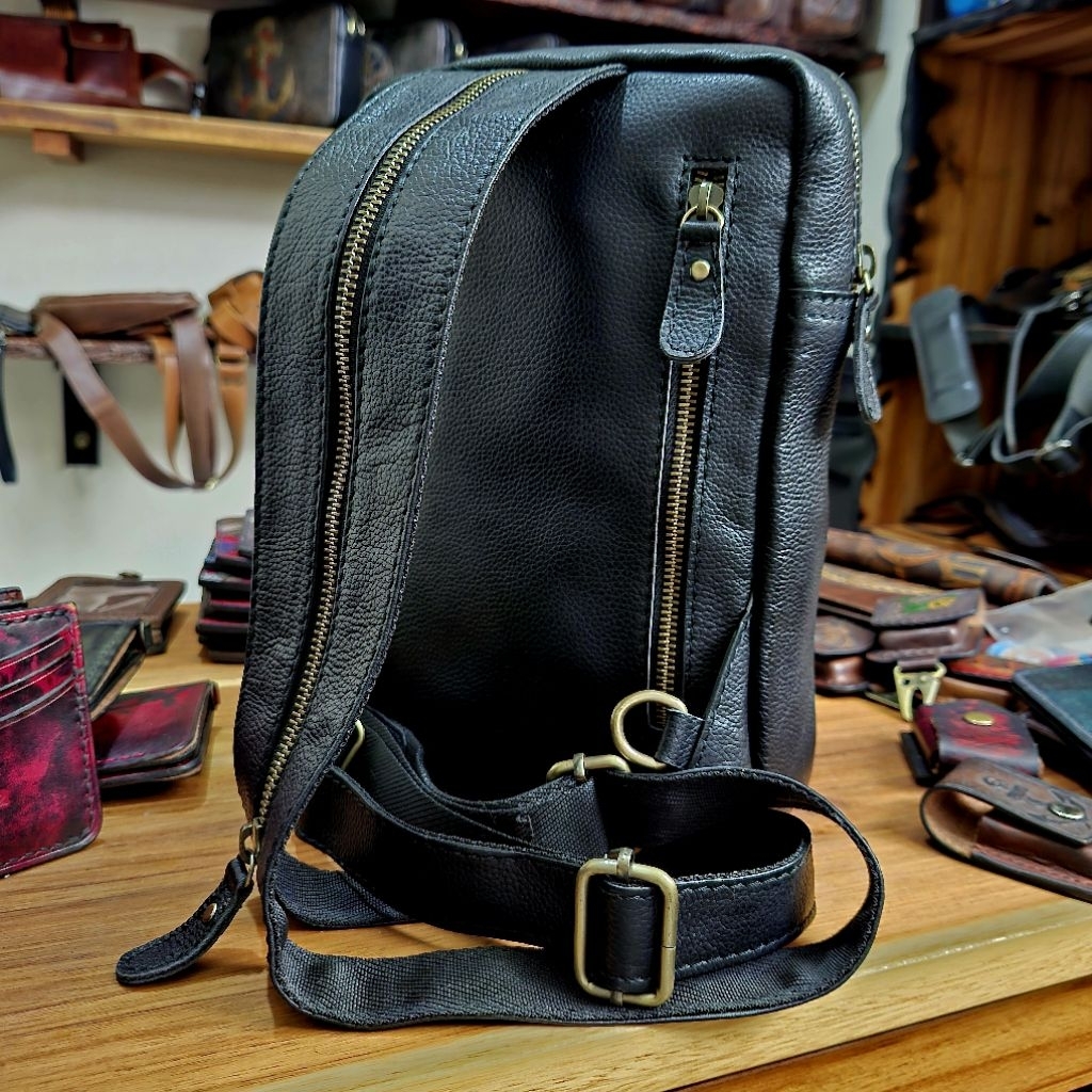 Crossbody Kulit Asli Slingbag Slempang Ransel 2 in 1
