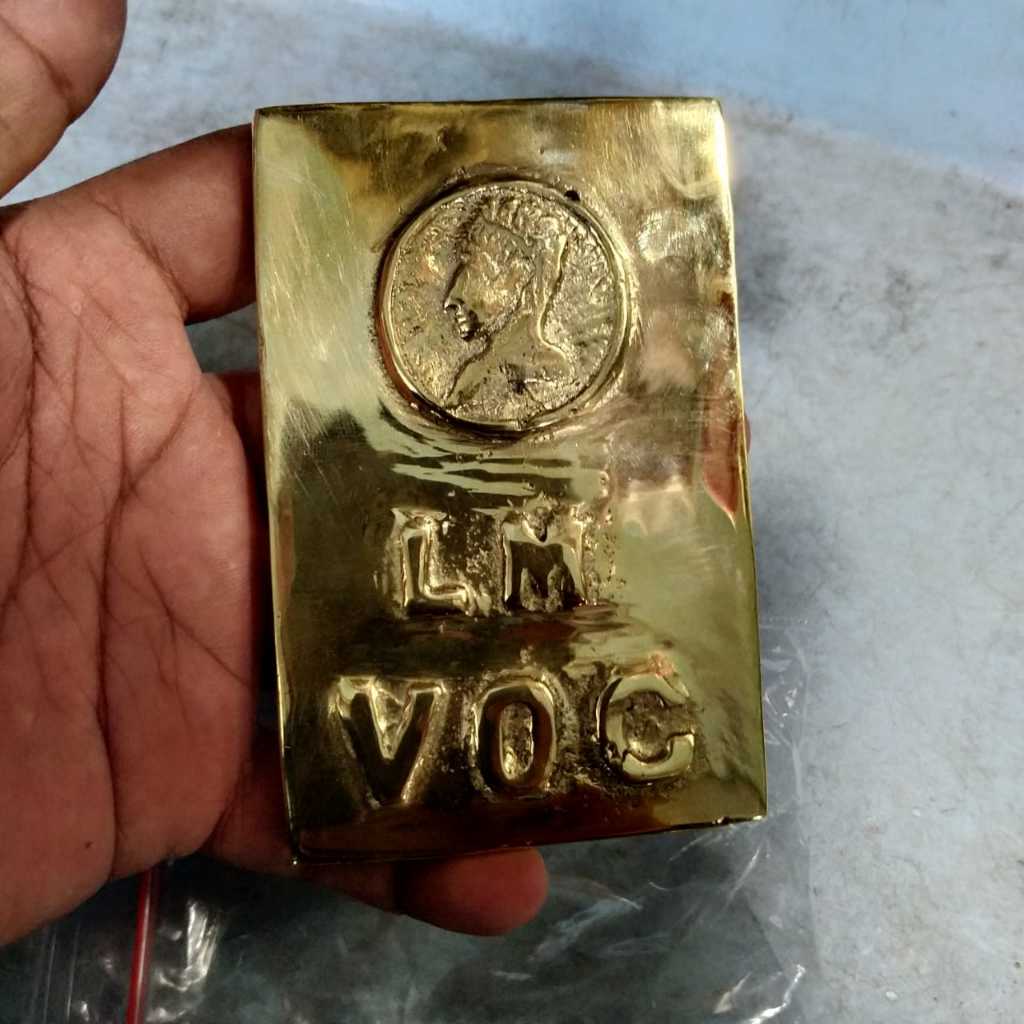 Koleksi Replika Emas Batangan Hermina VOC Mirip Asli