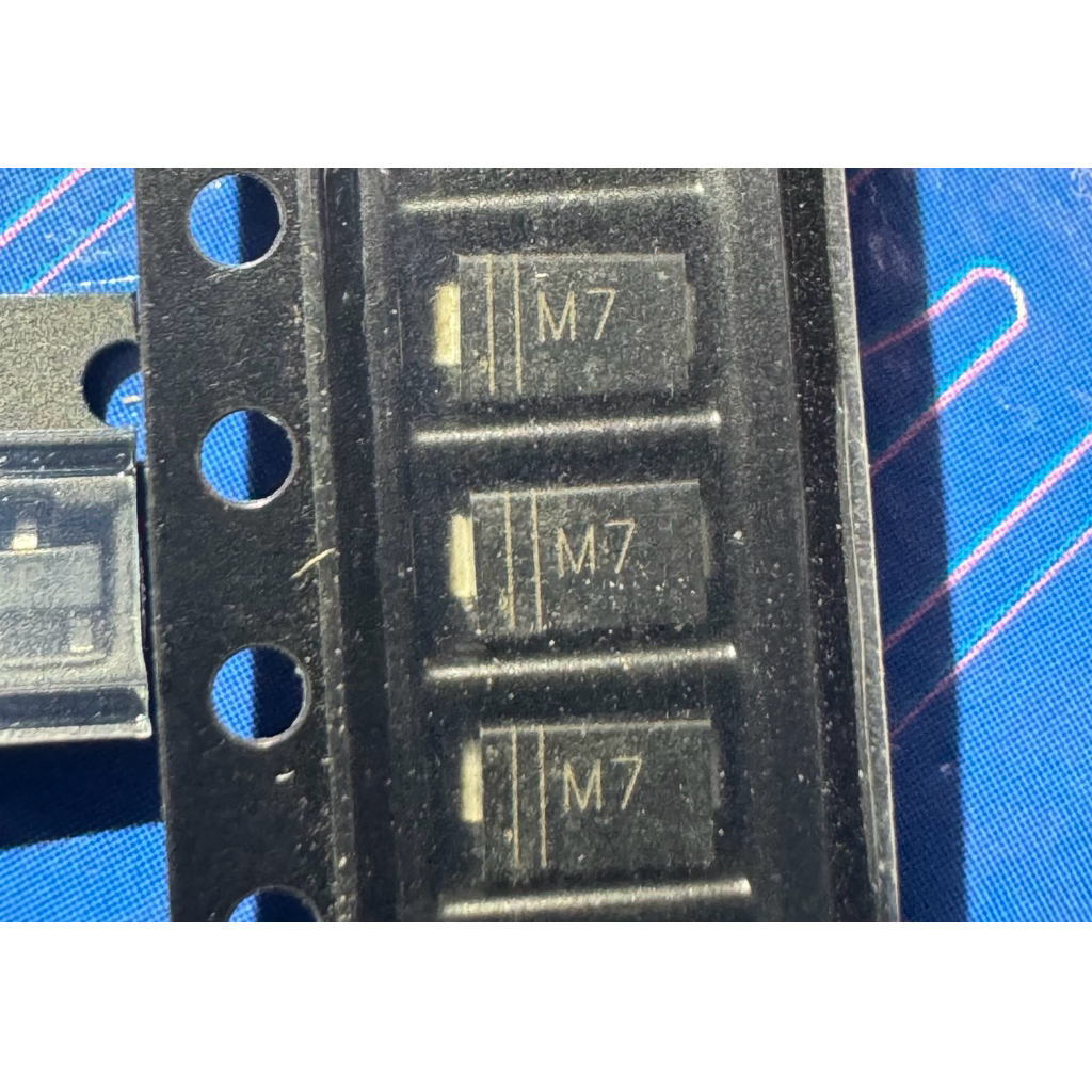 Dioda M7 IN4007 SMD original