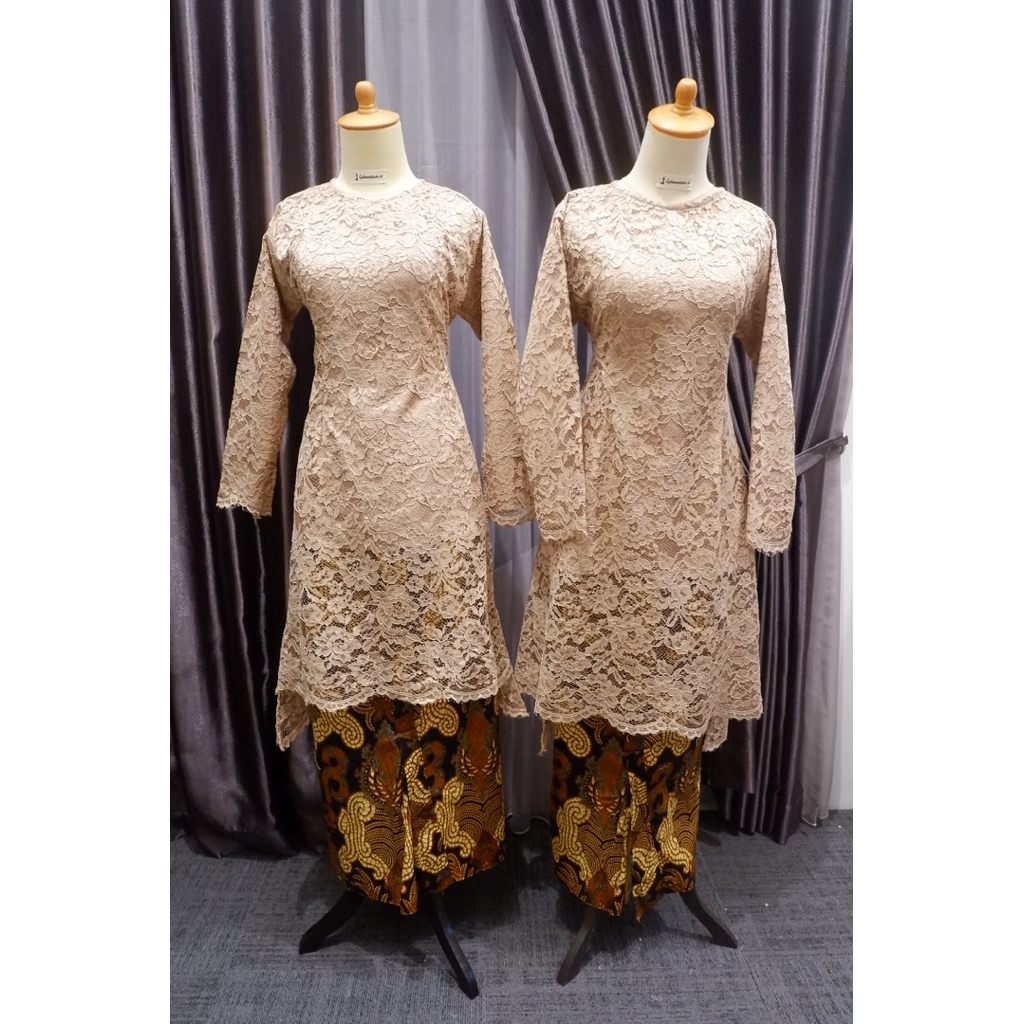 GAUN PENGANTIN / WEDDING GOWN PRELOVED /GAUN PESTA/BRIDE BRIDEMAIDS  GOWN / GAUN PENGAPIT PETTICOAT 