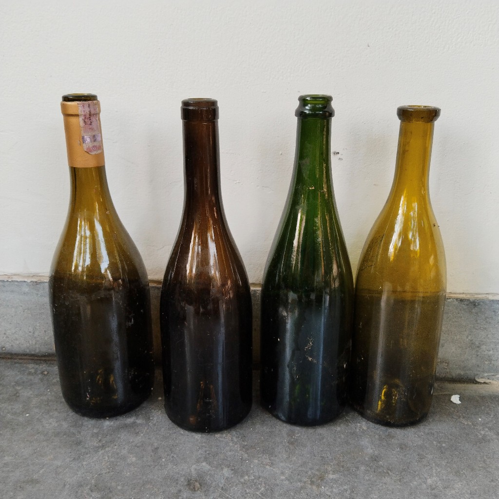 BOTOL KACA BEKAS MINUMAN UNTUK PAJANGAN PROPS FOTO DISPLAY KACA TEBAL (RANDOM)