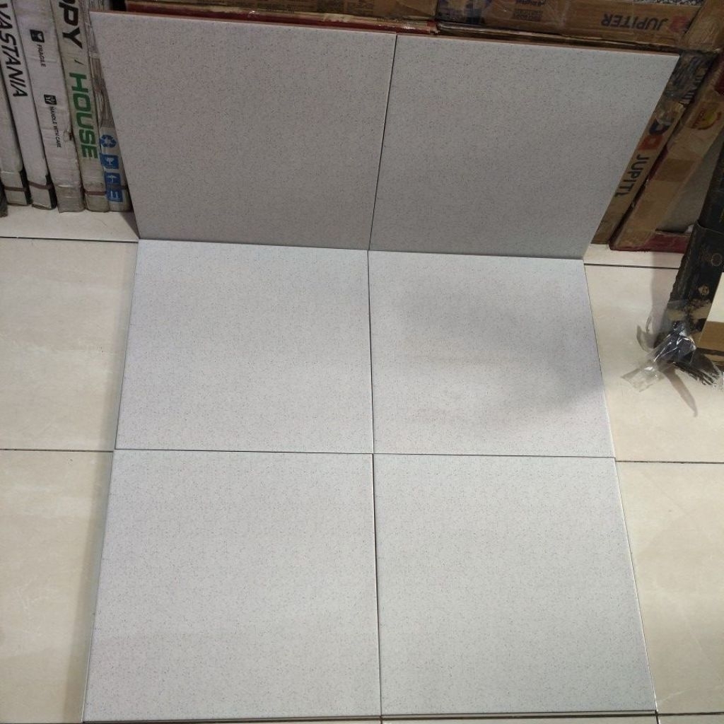 keramik asia platinum Brighton basic 40x40 kw 1 kesat tidak licin