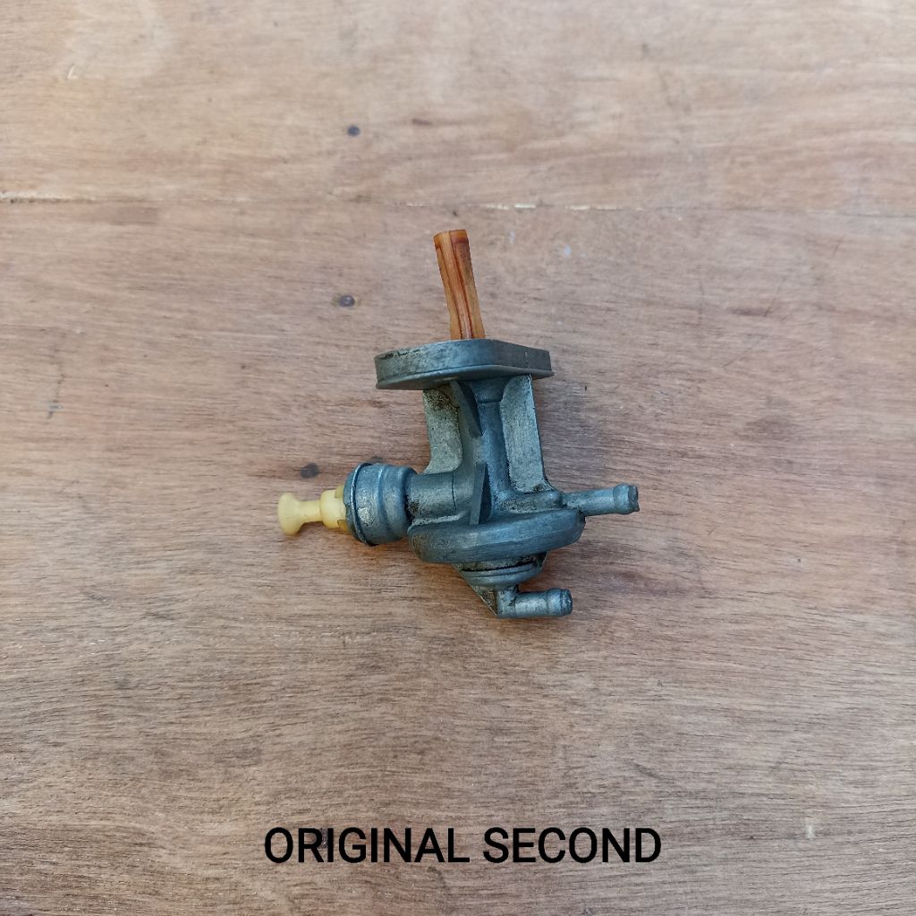 Kran tangki Bensin Keran Bensin Suzuki RC RC80 RC100 Bravo Original Second