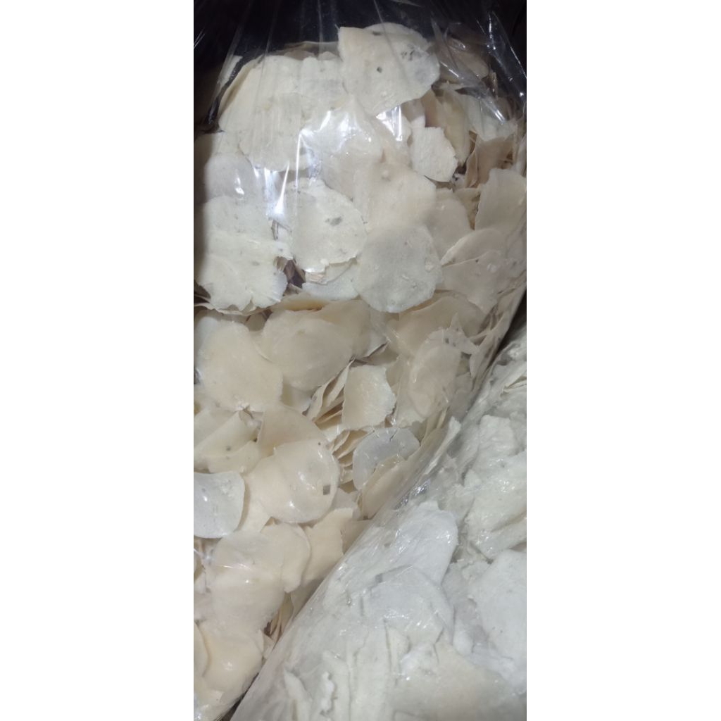 

oPak koin mentah ( opak khas Wonosobo)