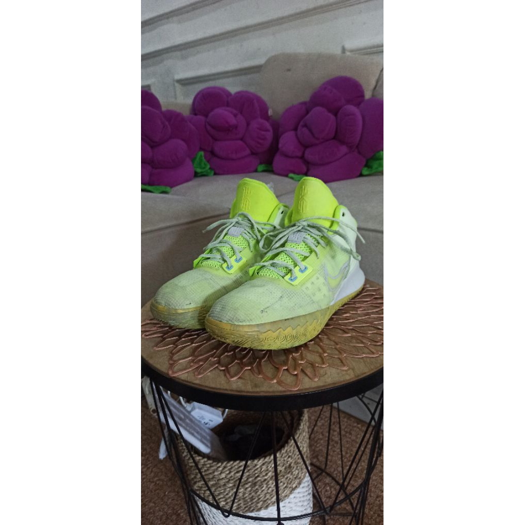 Sepatu BASKET KYRIE FLYTRAP IV size 44